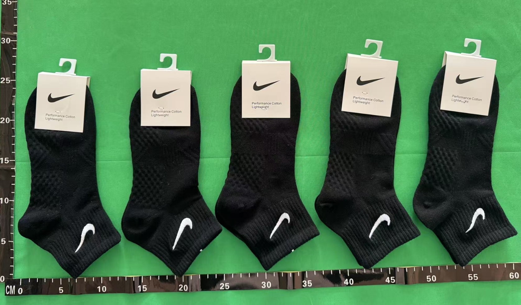 Nike Cushioned Mesh Crew Socks - Details
