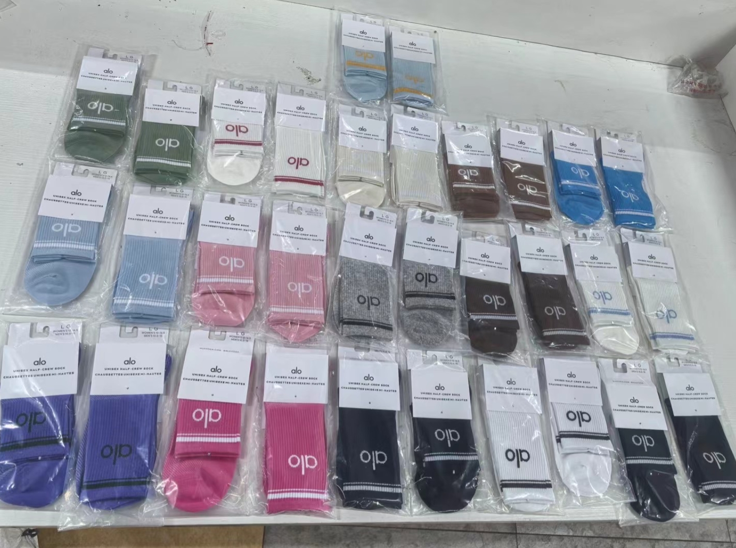 Alo-Inspired Colorful Crew Socks - Details