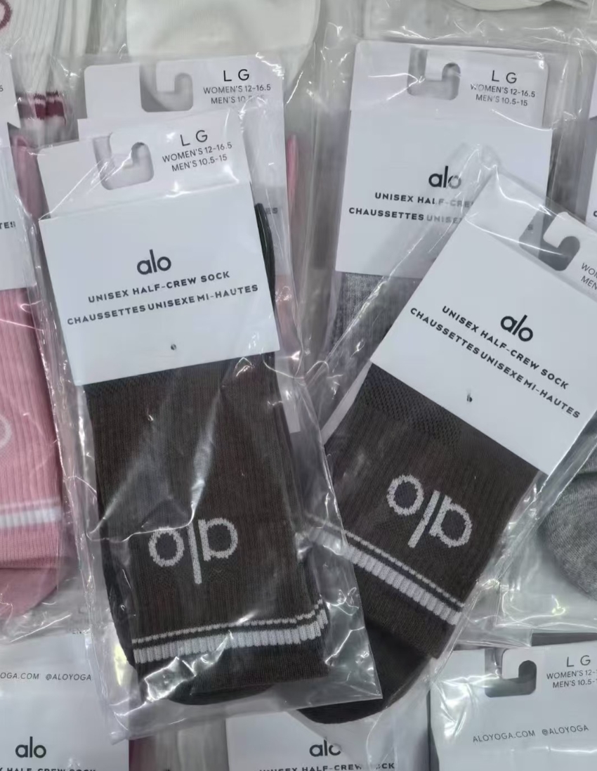 Alo-Inspired Colorful Crew Socks - Details