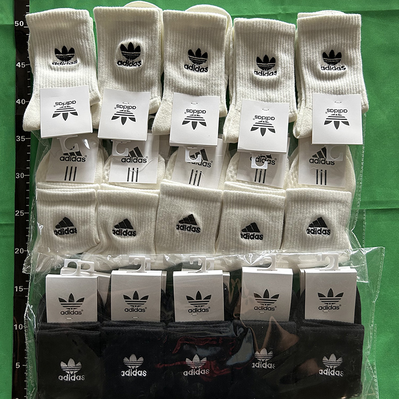 Trefoil socks - Details